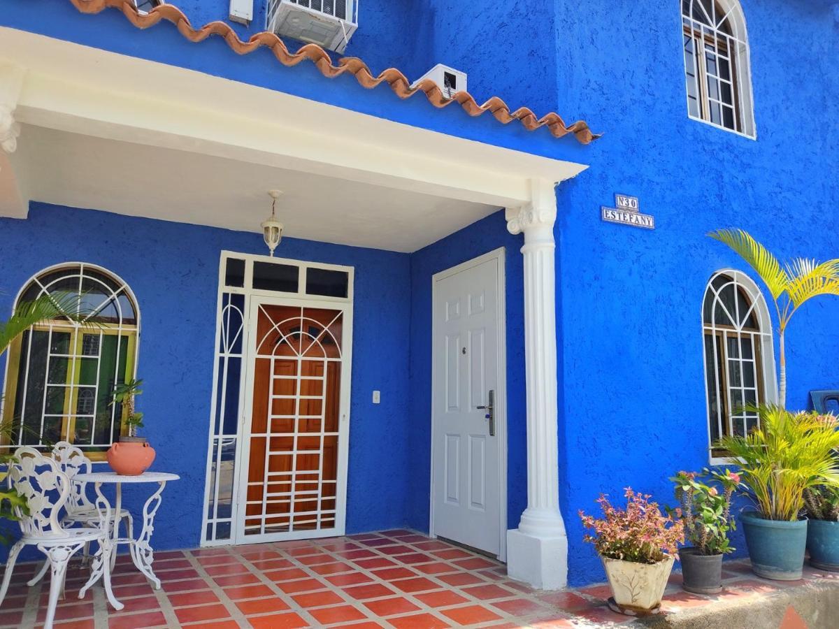 Bella Suite Frente Al Aeropuerto Catia La Mar Exteriör bild