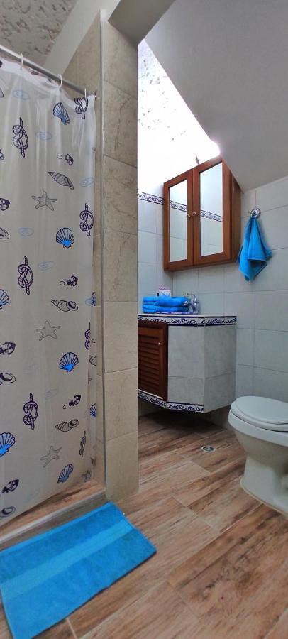 Bella Suite Frente Al Aeropuerto Catia La Mar Exteriör bild