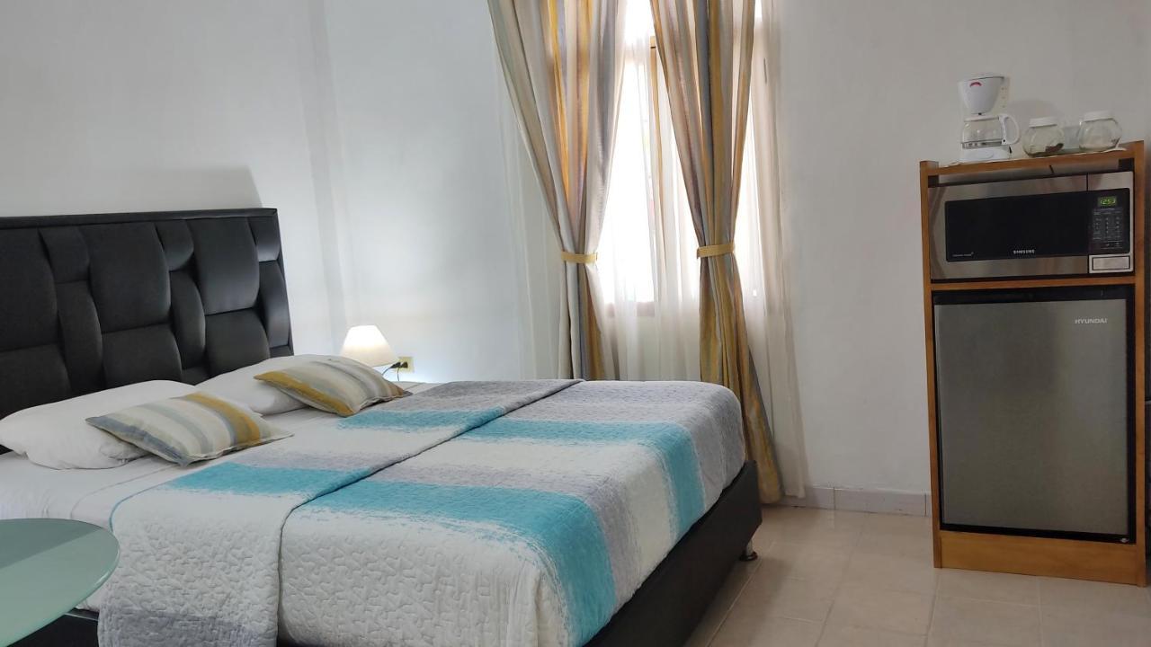 Bella Suite Frente Al Aeropuerto Catia La Mar Exteriör bild